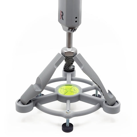 Claire's Prints MLM2Pro stand with an oversized bubble level for precise alignment.