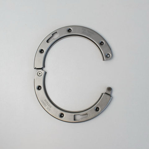 Made in USA CLAM stainless steel resists corrosion for longevity.