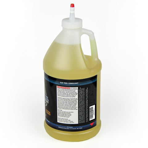 CLIsyntec Premium drops application demonstrates precise lubrication at the air inlet.