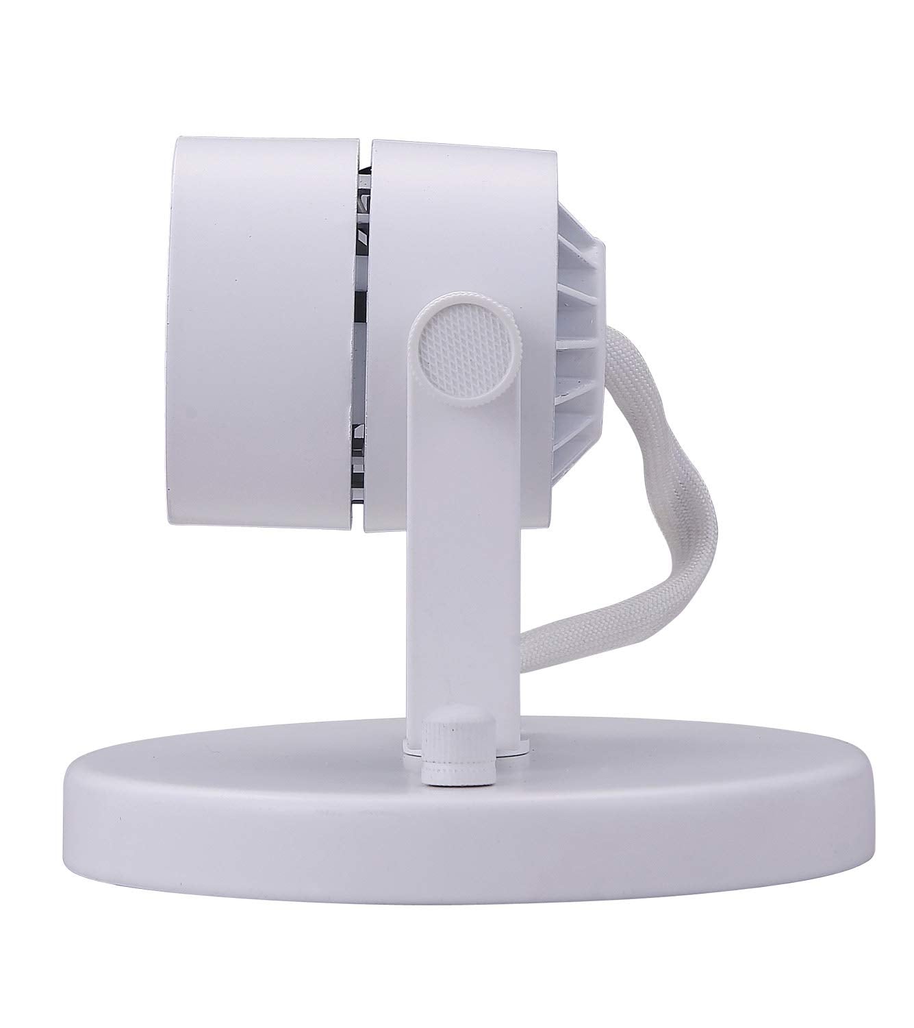 CLOUDY BAY CRI90+ lighting delivers true colors for fabrics and decor.