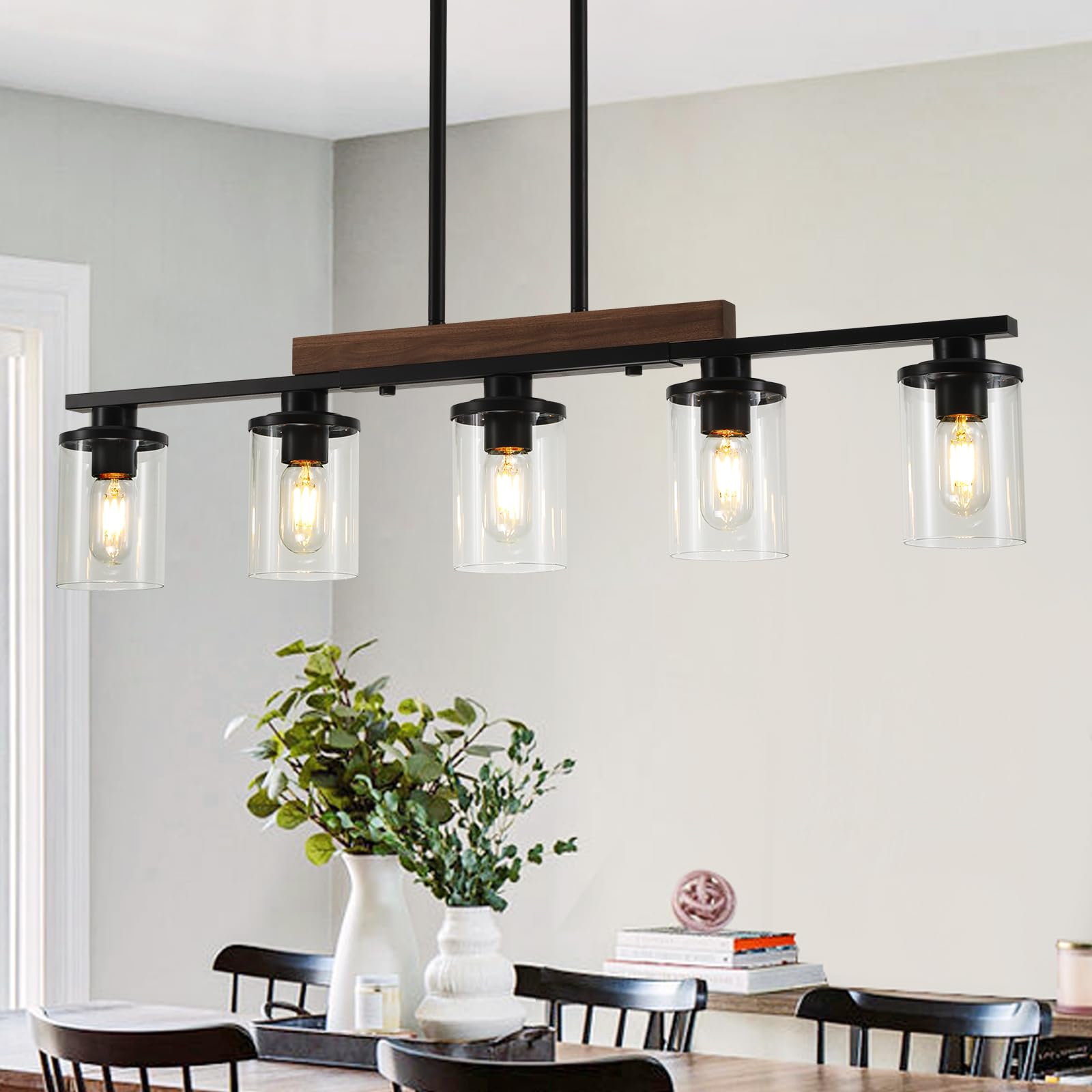 CmnVmn 36.2-inch chandelier over table for warm dining ambiance