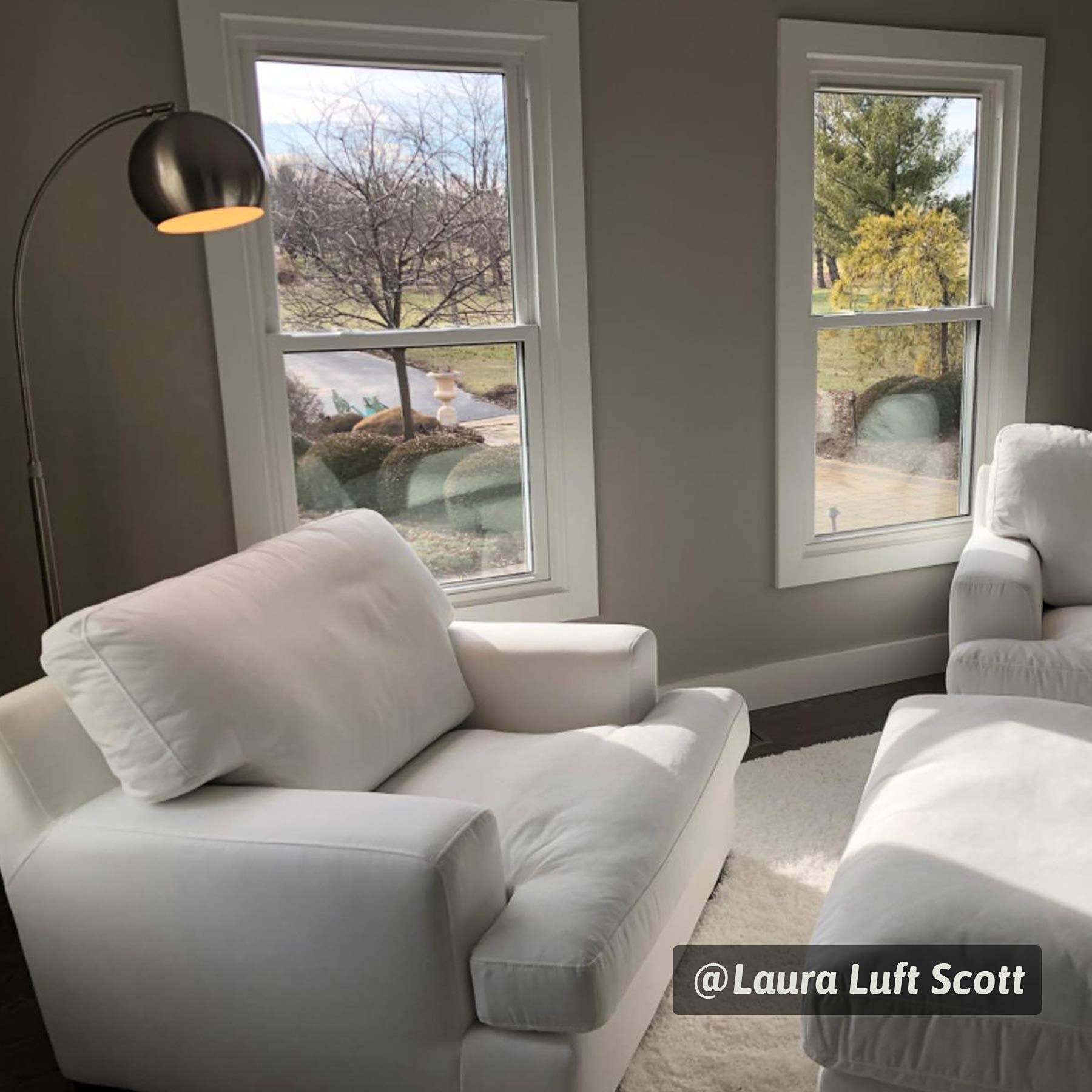 CO-Z warm 3000K light at 800 lumens suits cosy corners.