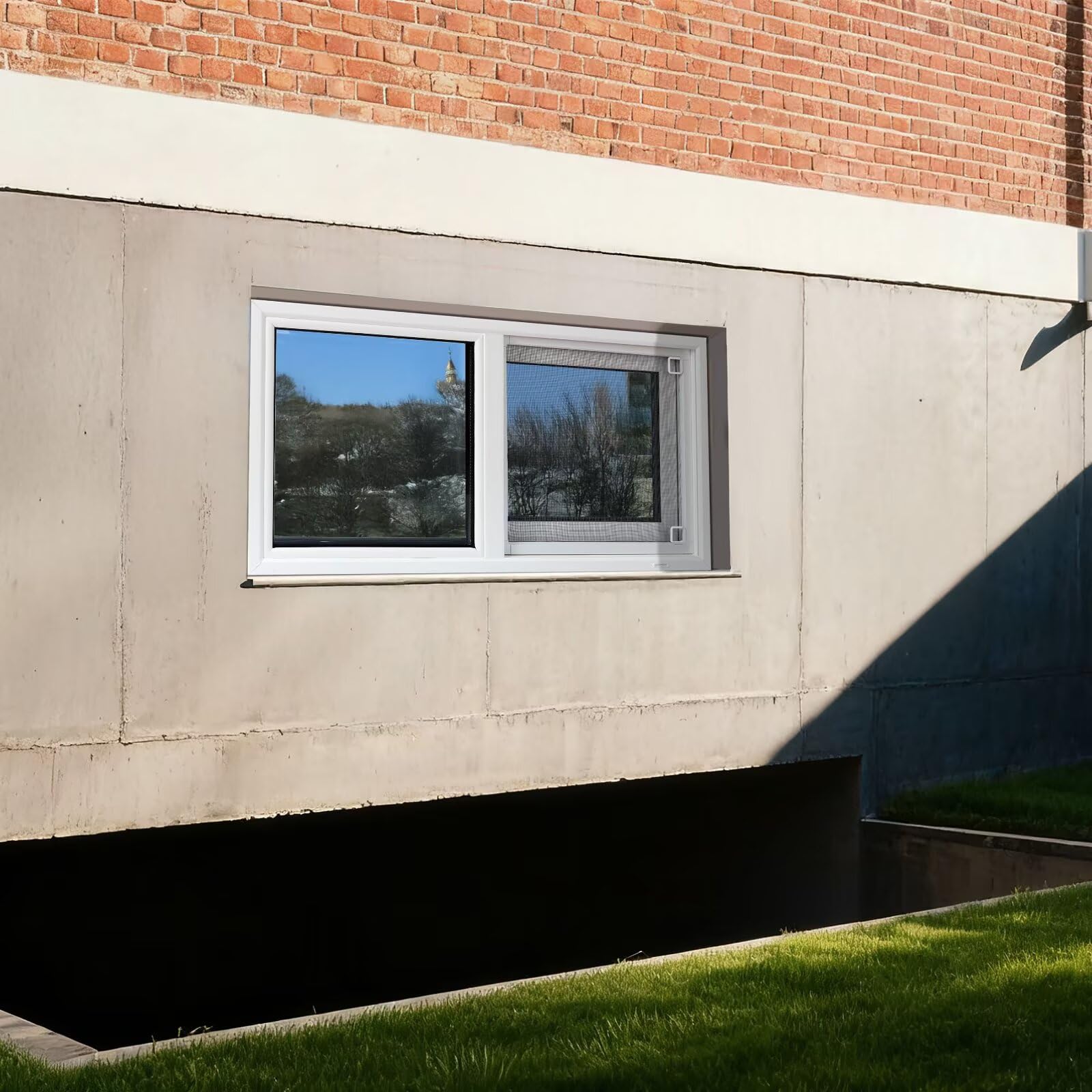 COLORPAPA basement window secure-latch improves operating safety.