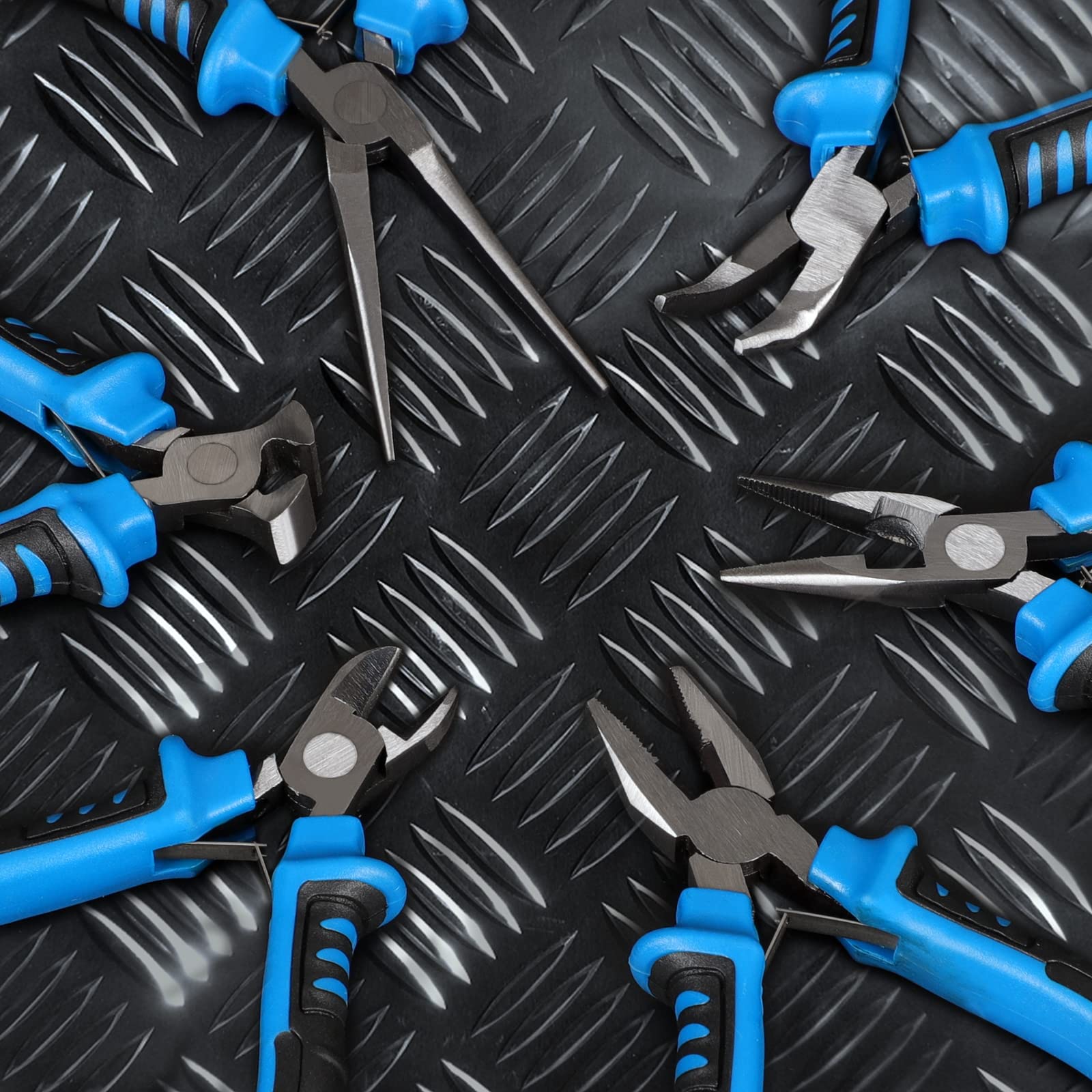 COMOWARE compact kit supports DIY projects and maintenance