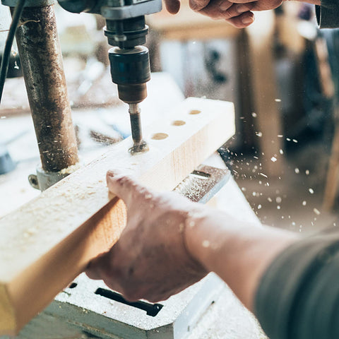 Range from one-quarter to two-and-one-eighth inches enables flexible drilling.