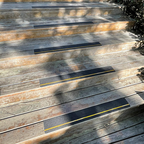 COSIMIXO glass surface application shows flexible, safe adhesion.