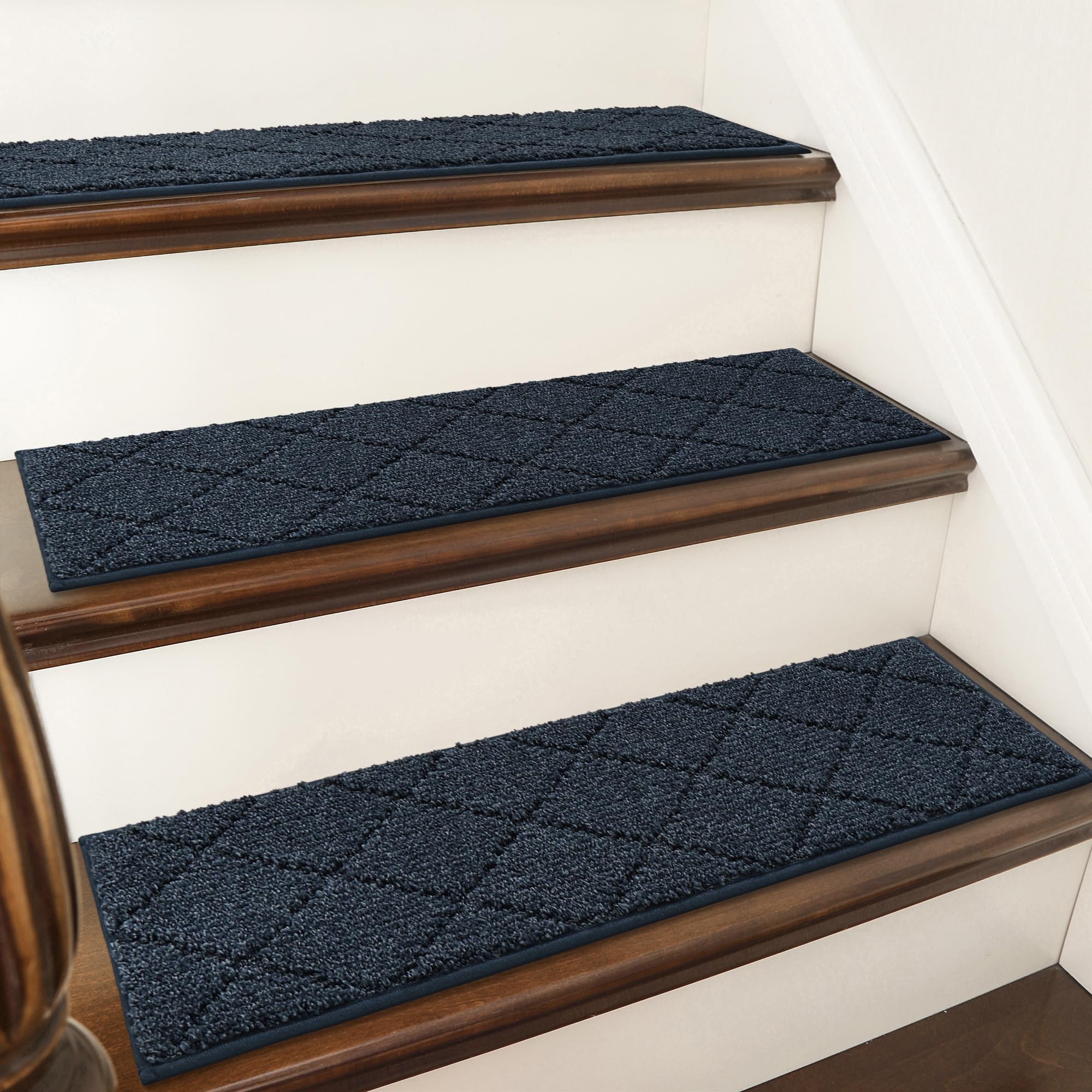 COSY HOMEER edging stair tread with non-slip backing on wood stairs for pets.