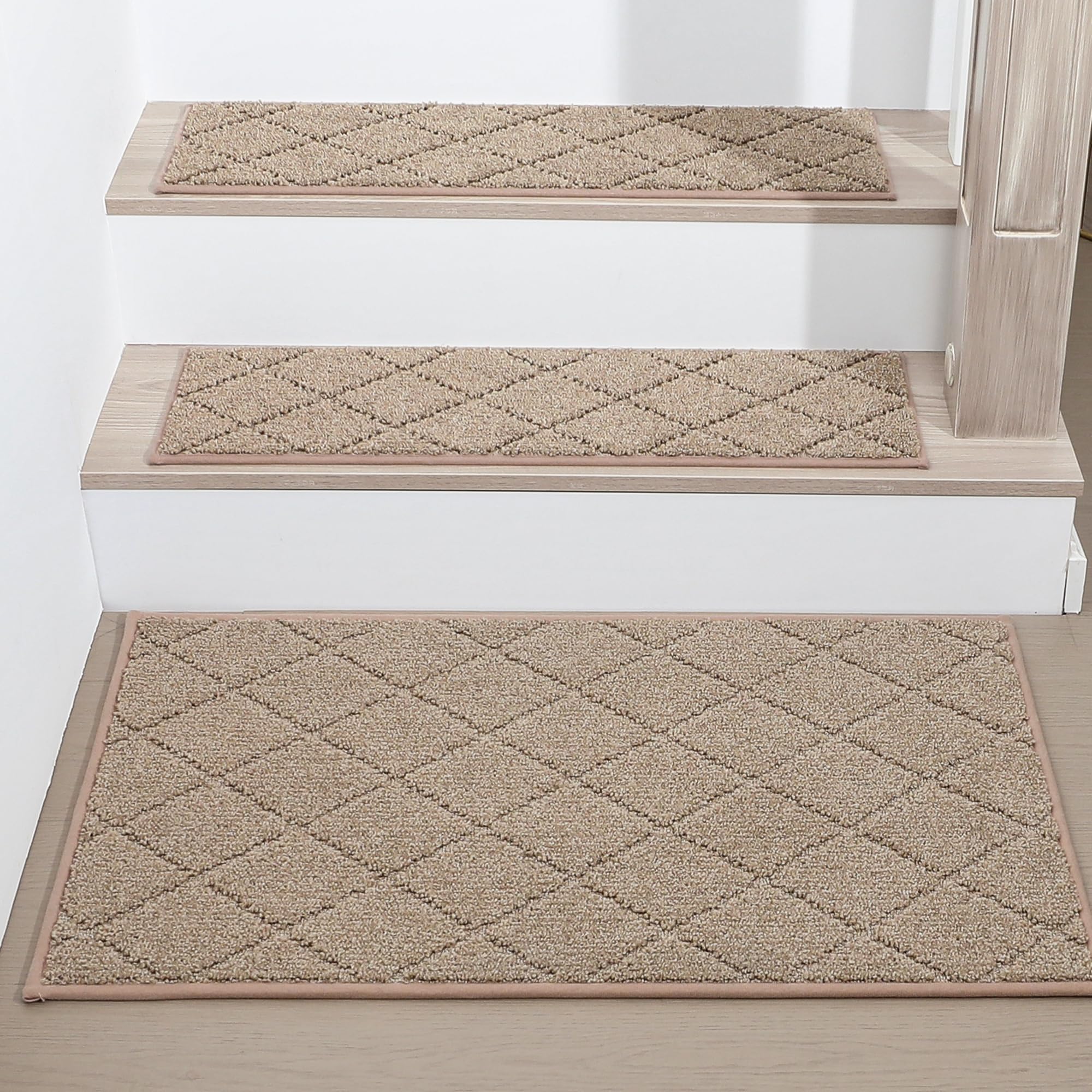COSY HOMEER residue-free removable stair rug leaves floors intact.
