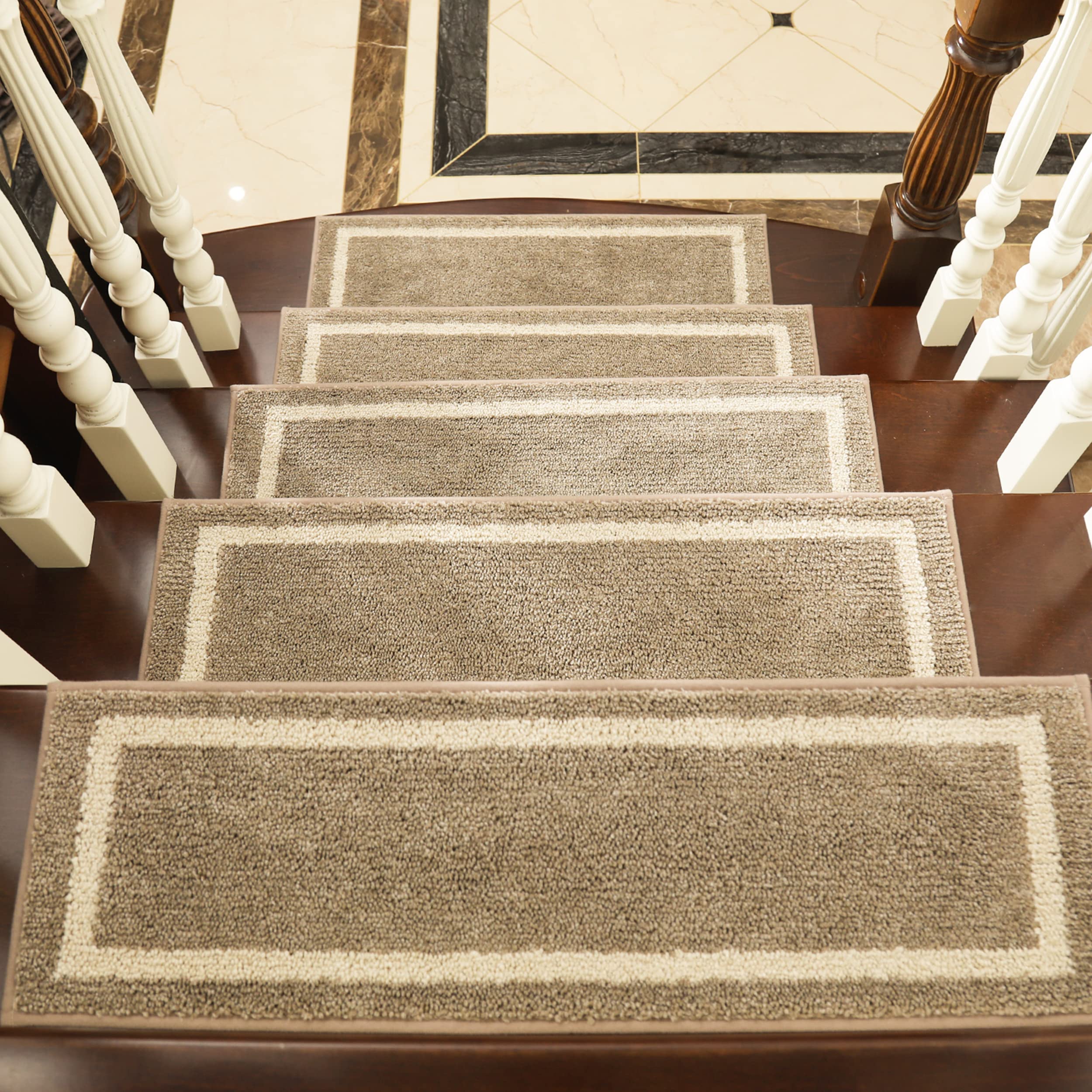 COSY HOMEER stair treads maintain grip after washing