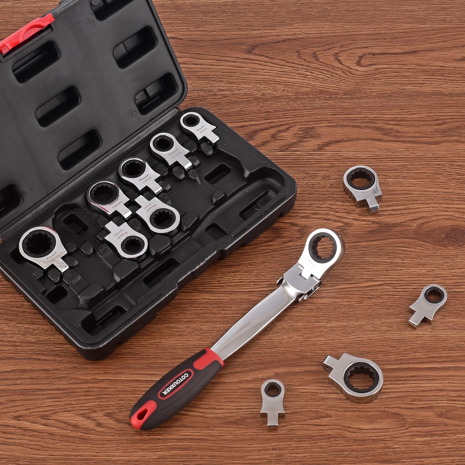 COTOUXKER interchangeable heads enable quick size changes for on-site repairs.