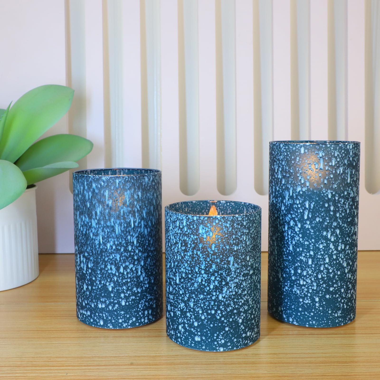 COVEGE blue pillar candle 3x5 enhances table ambience