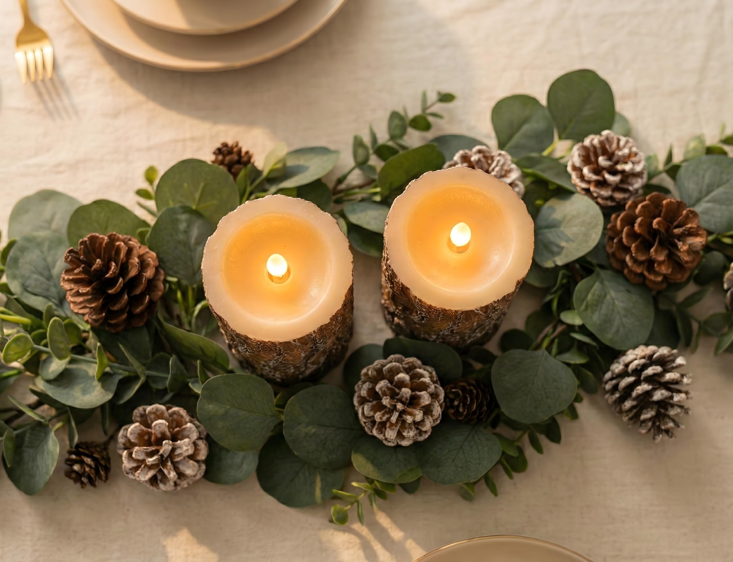 CozierGlow Pine candle offers over 400 hours of battery life with two AA cells