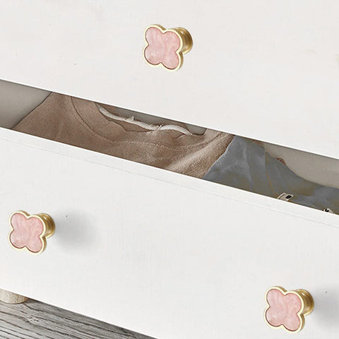 CPELLESSE close-up pink clover knob shows durable, smooth surface