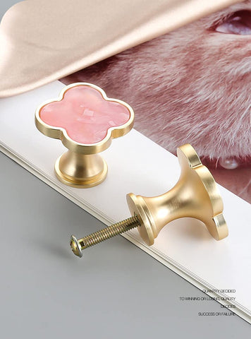 CPELLESSE wardrobe knob pink four-leaf design for chic look
