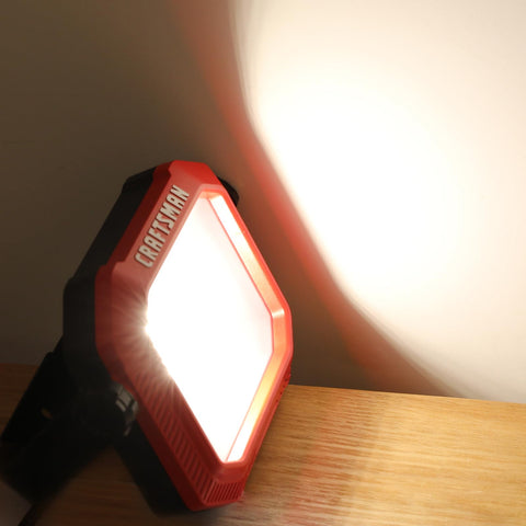 Craftsman energy-efficient 12-watt LED delivers bright cool white illumination.