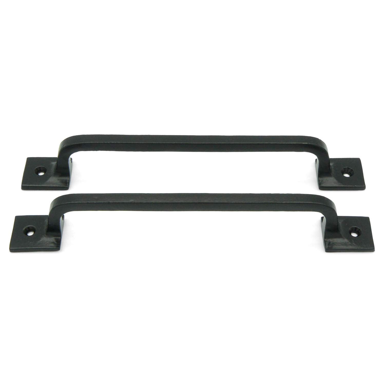 Craftsman Road pull handle on exterior gate provides a sturdy pull for frequent access.