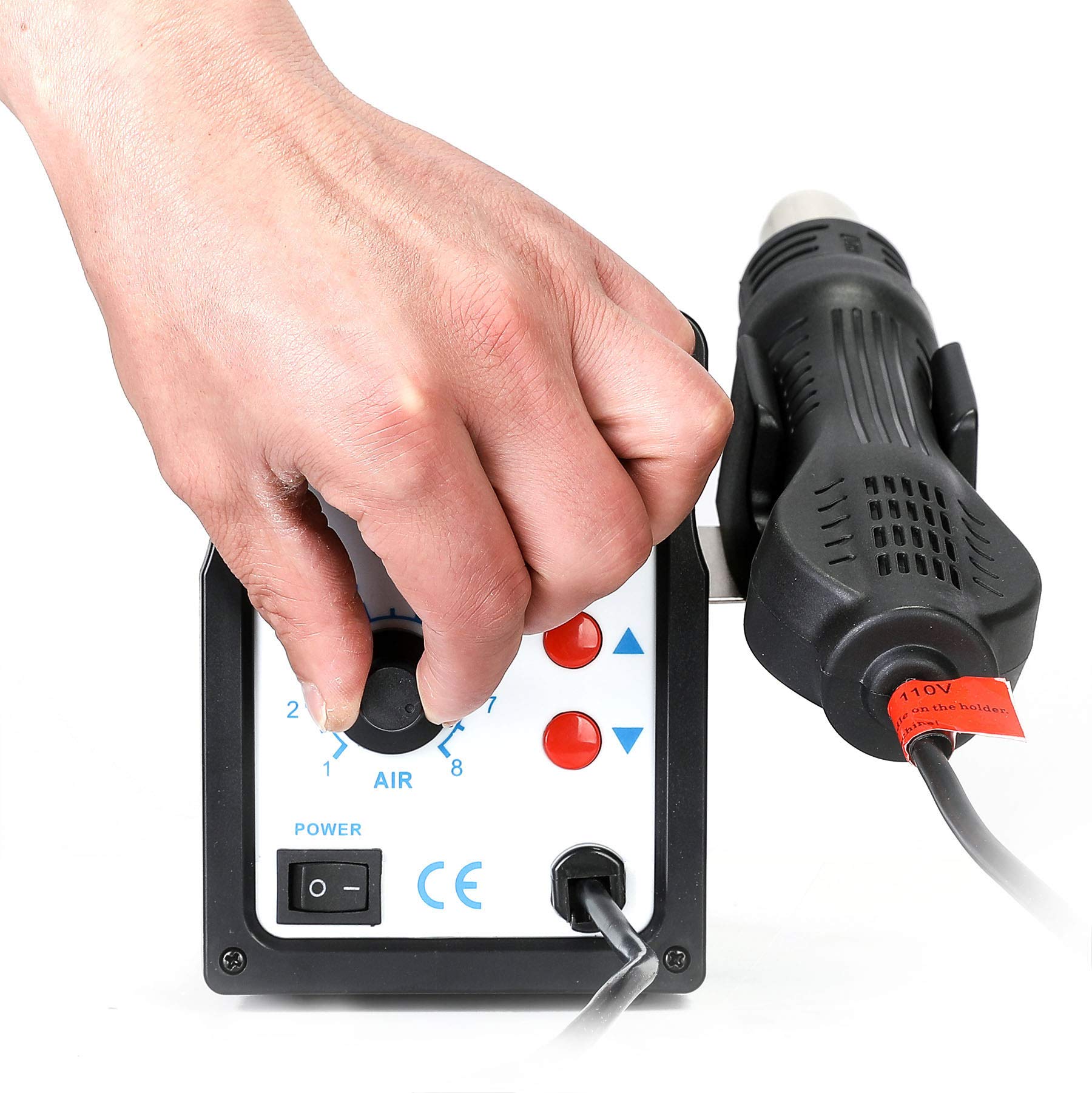CREWORKS 858D hot air nozzle set enables targeted heating for delicate components.
