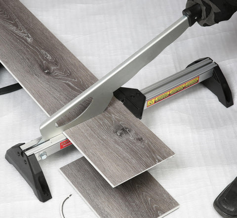 Cutterex 25-inch steel handle provides extra leverage