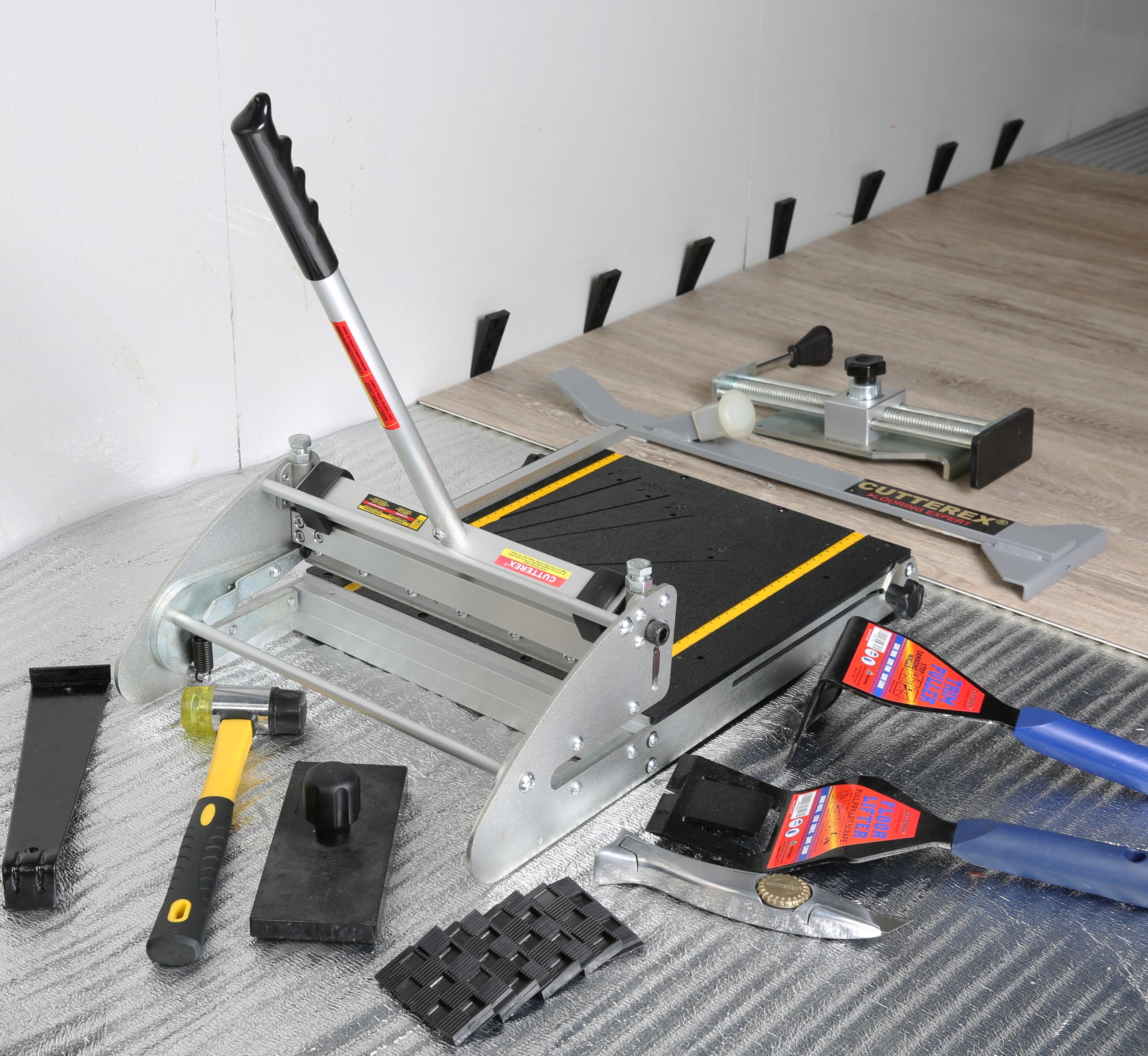 CUTTEREX two-step cutting method illustrated for smooth edges
