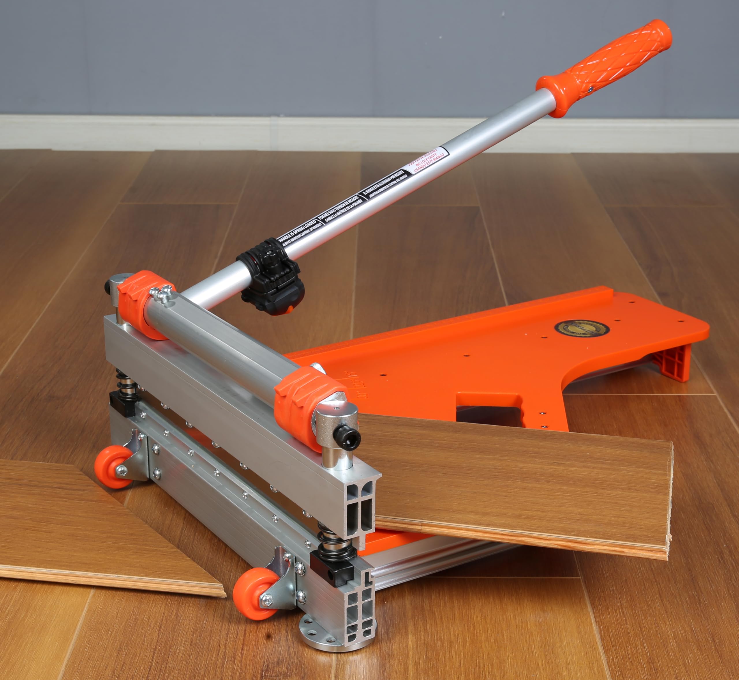 CUTTEREX cutter in use on a laminate floor