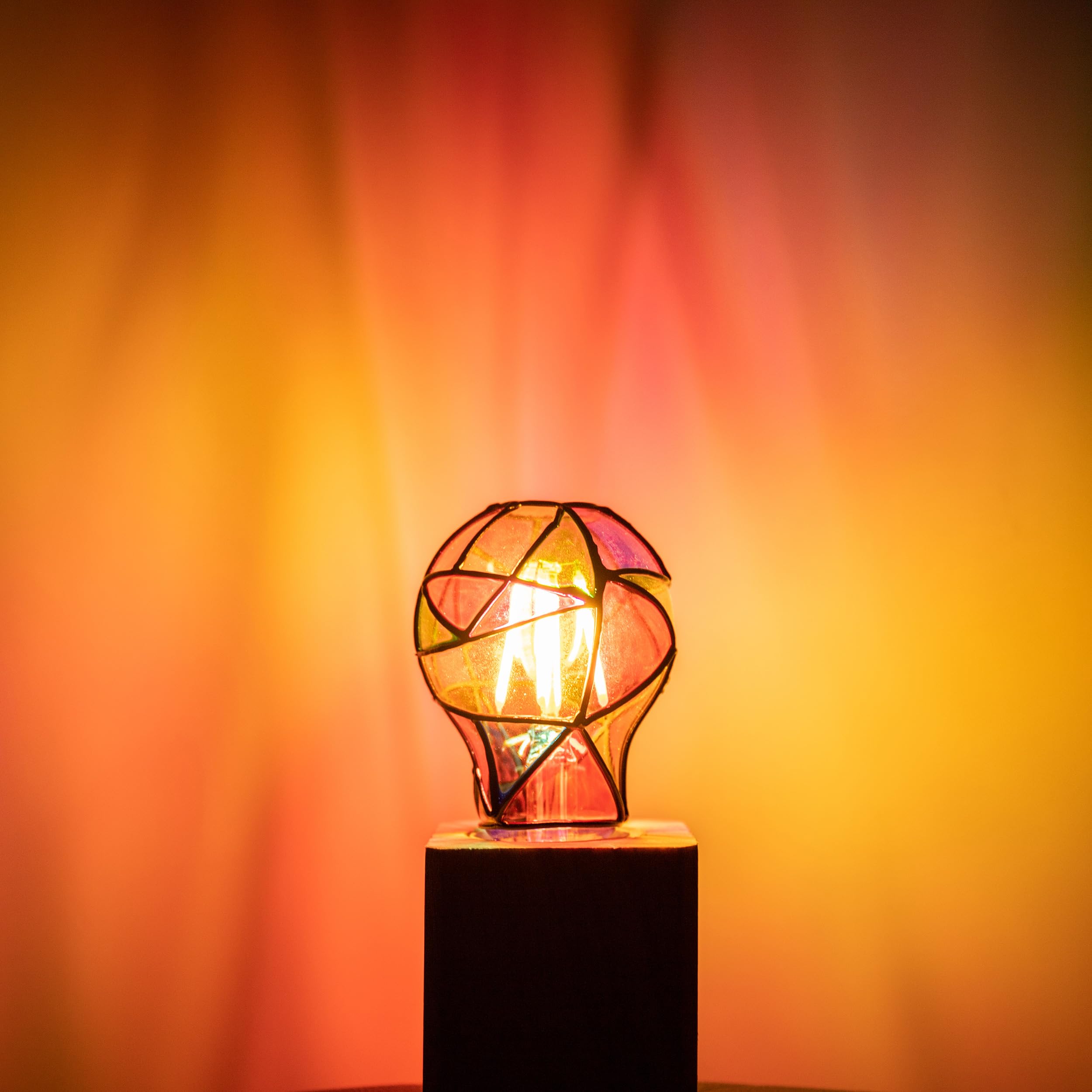 CybaaLuxzus LED filament bulb 4W 120V is eco-friendly and long lasting