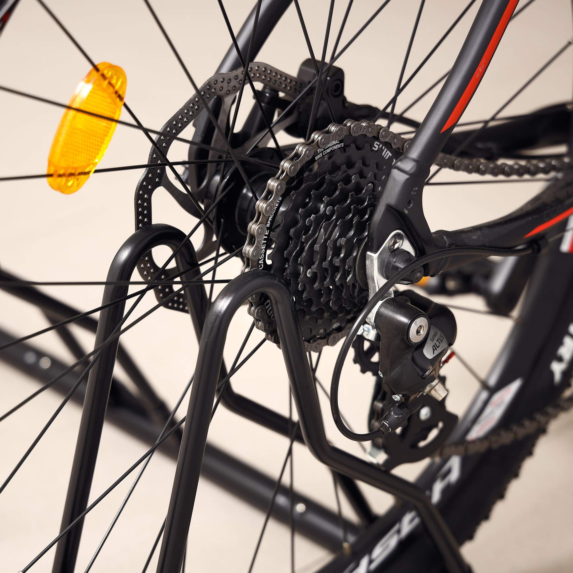 CyclingDeal wide wheel-size range accommodates MTB, road, and kids bikes.