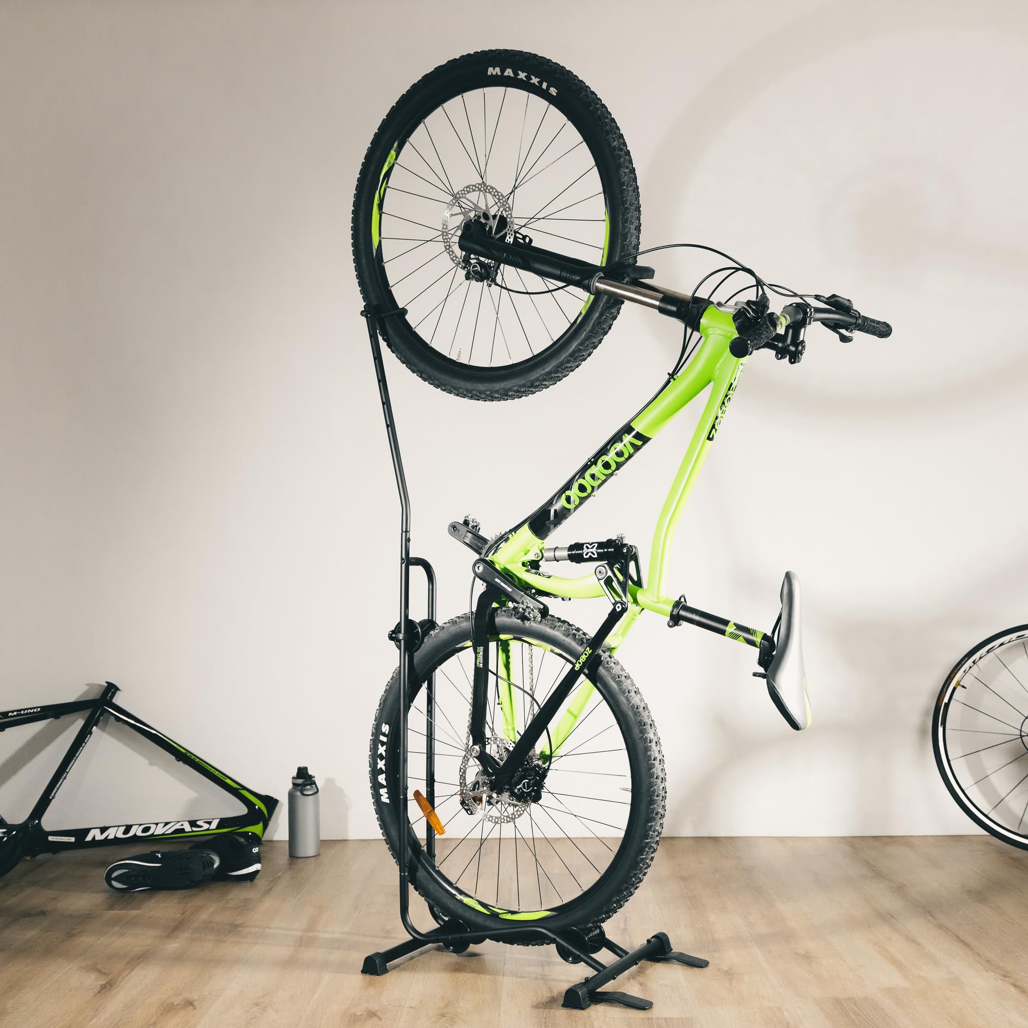 CyclingDeal compatible with 24 to 29 inch wheels including 700c bikes