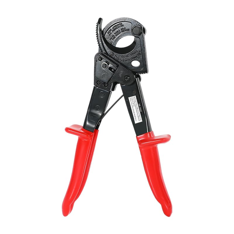 DAJATOOLS ratchet cable cutter demonstrating copper 240 mm² cutting capability for clean cuts