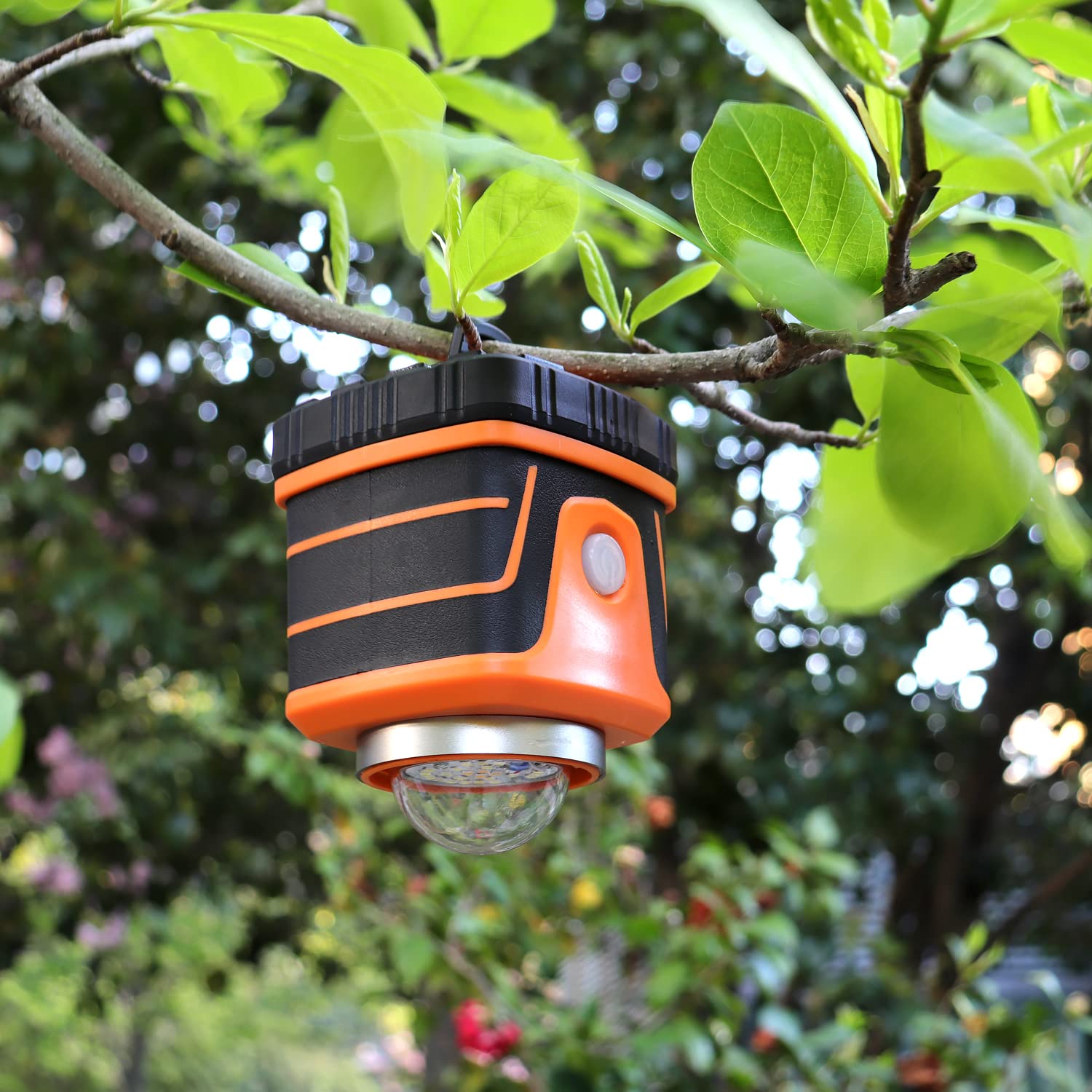DAMI LED camping lamp hanging hook setup for overhead camp lighting.