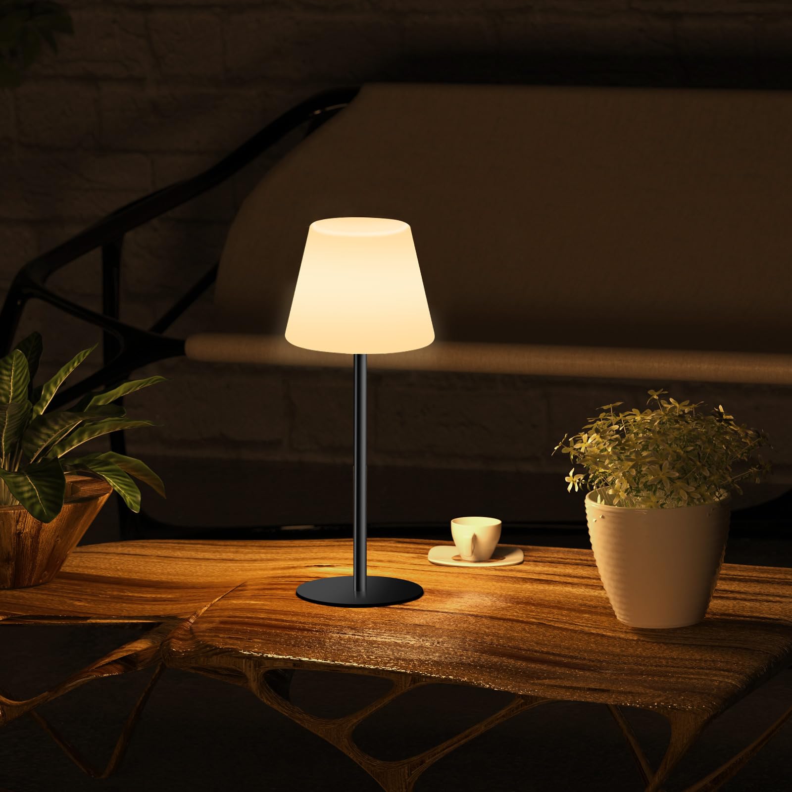 Dansny battery-operated shower lamp suitable for bathroom and outdoor spaces