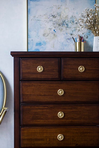 DAPANIY brass hardware suited for kitchen cabinetry and bathroom vanities