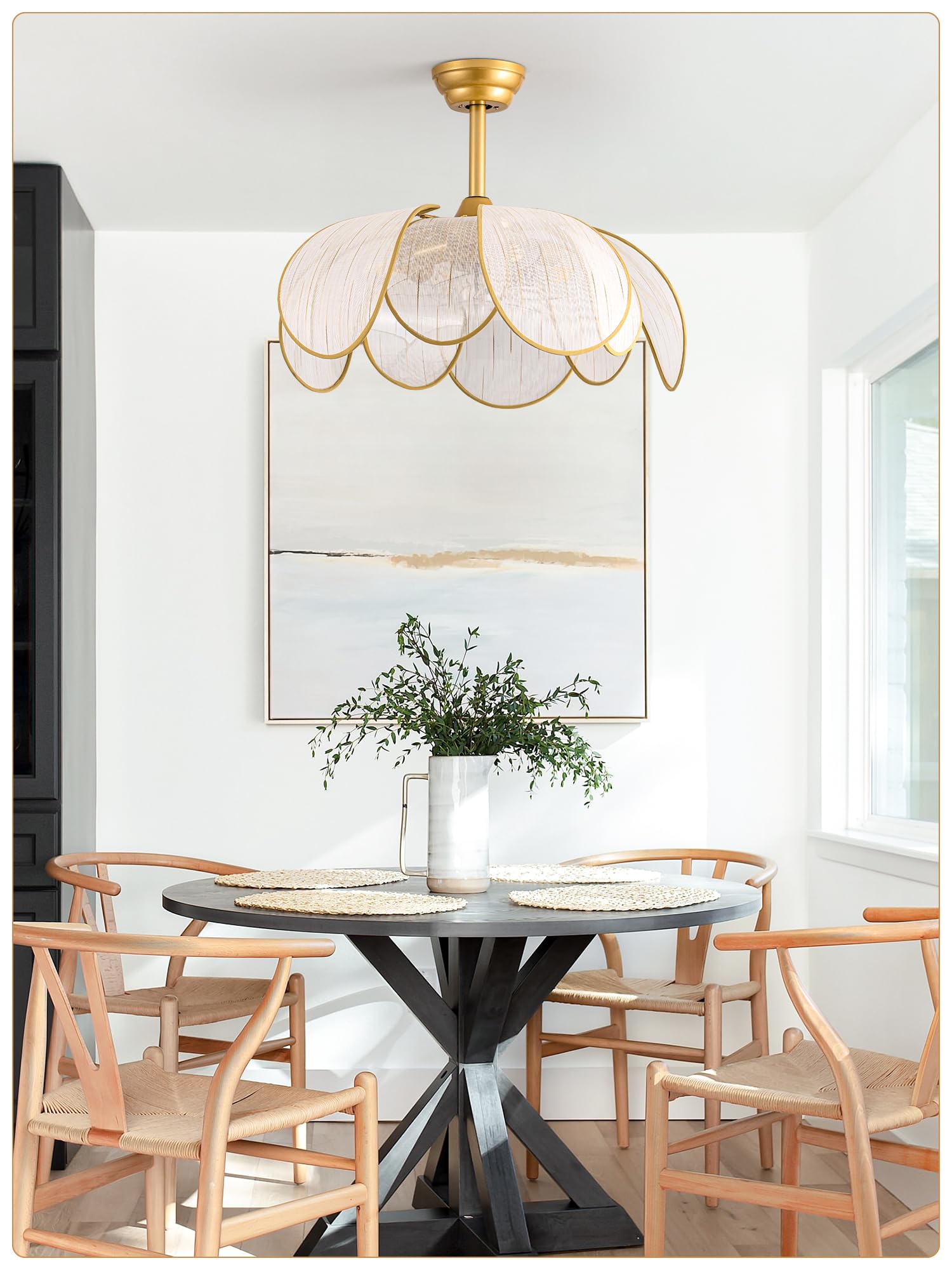DARYEWO reversible motor ceiling fan maintains comfort with seasonal airflow options