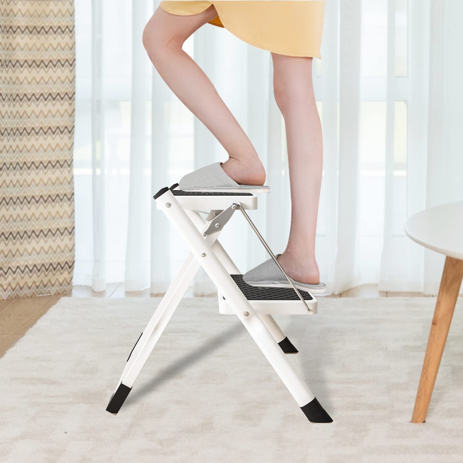 No assembly required DAWNYIELD stool ready to use