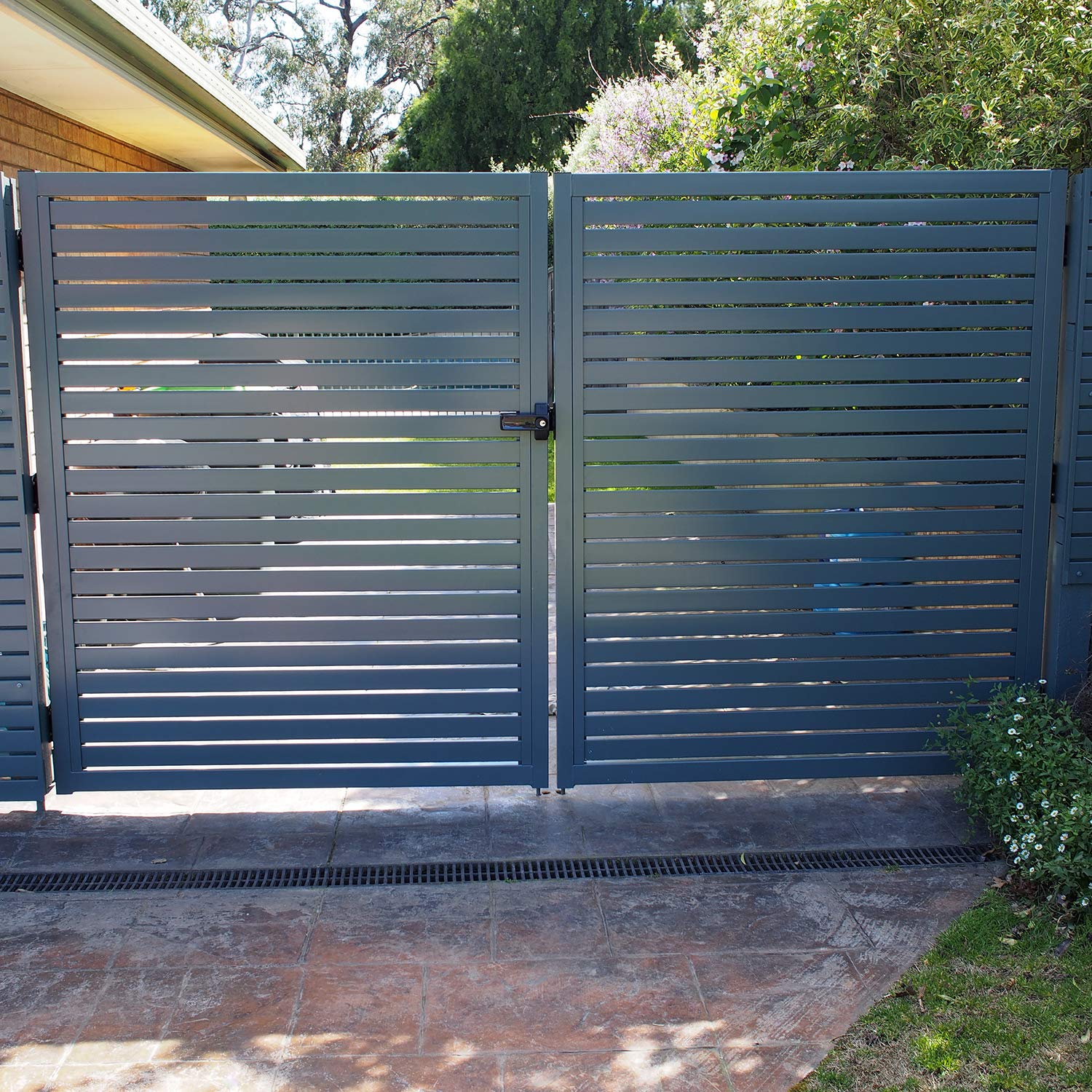 D&amp;D Technologies LokkLatch on metal gate and post for outdoor security