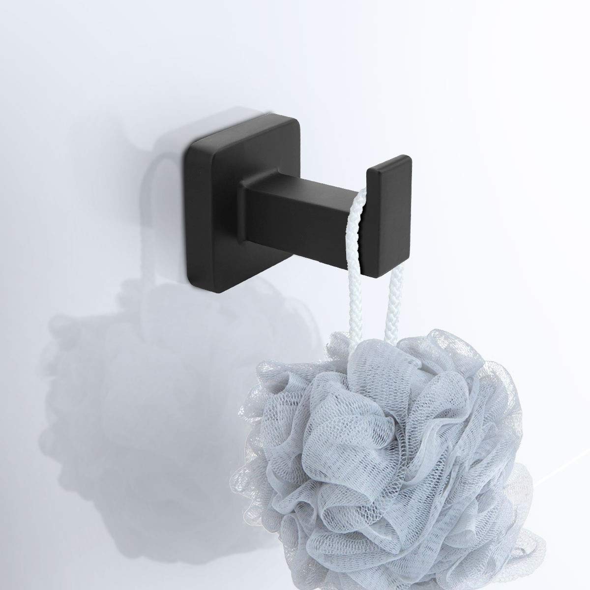 DEGULAS towel ring in matte black keeps towels neat and within reach.