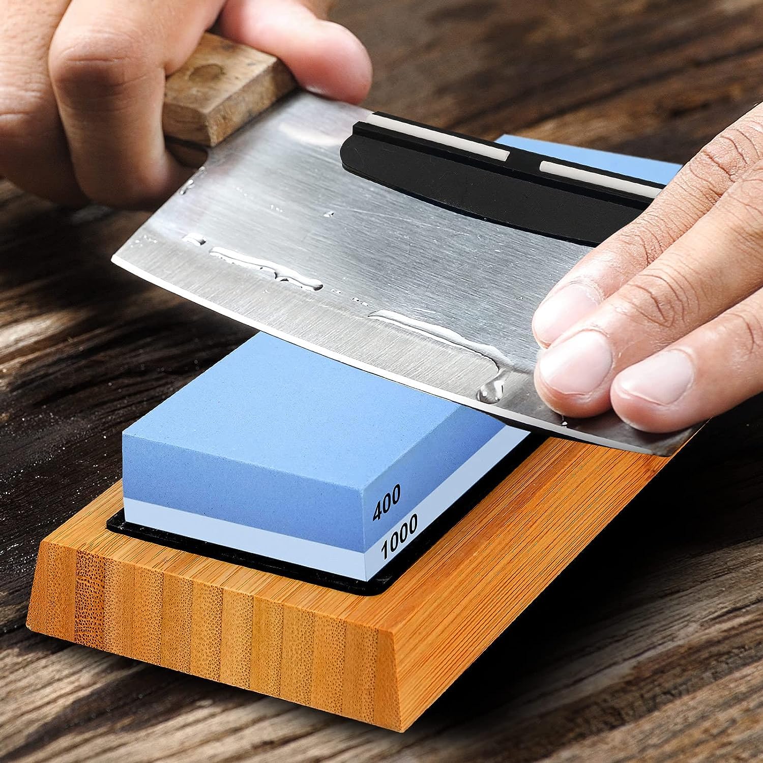 DEHVIHS leather strop adds polishing for a refined edge