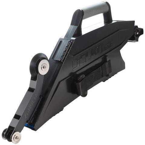 Delko Tools Zunder double-ended applicator enables simultaneous tape and joint application.