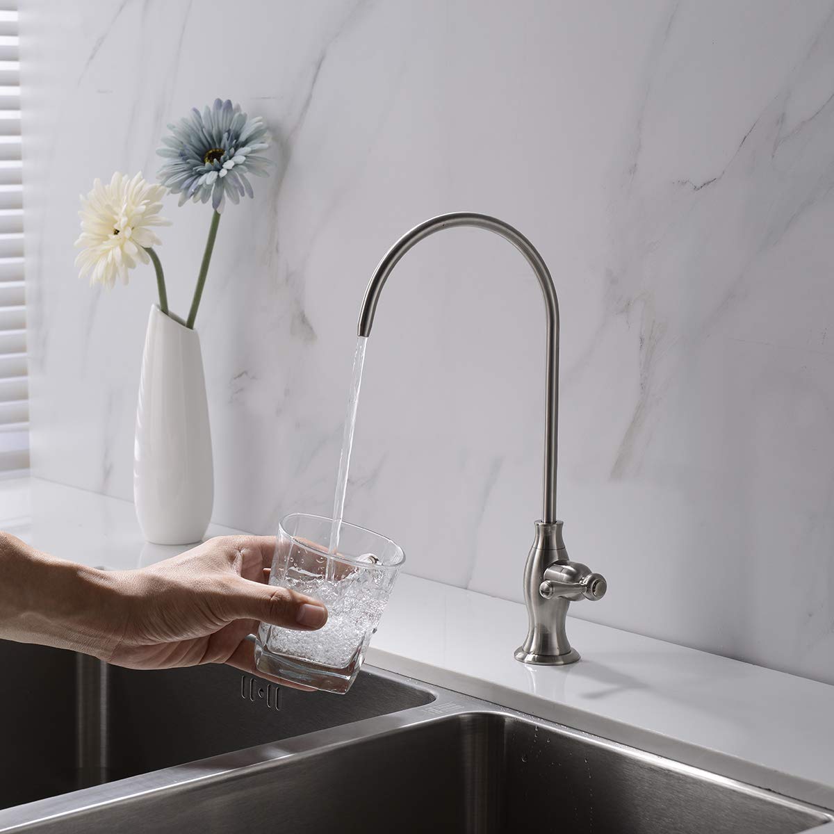 Delle Rosa under-sink installation kit with mounting hardware