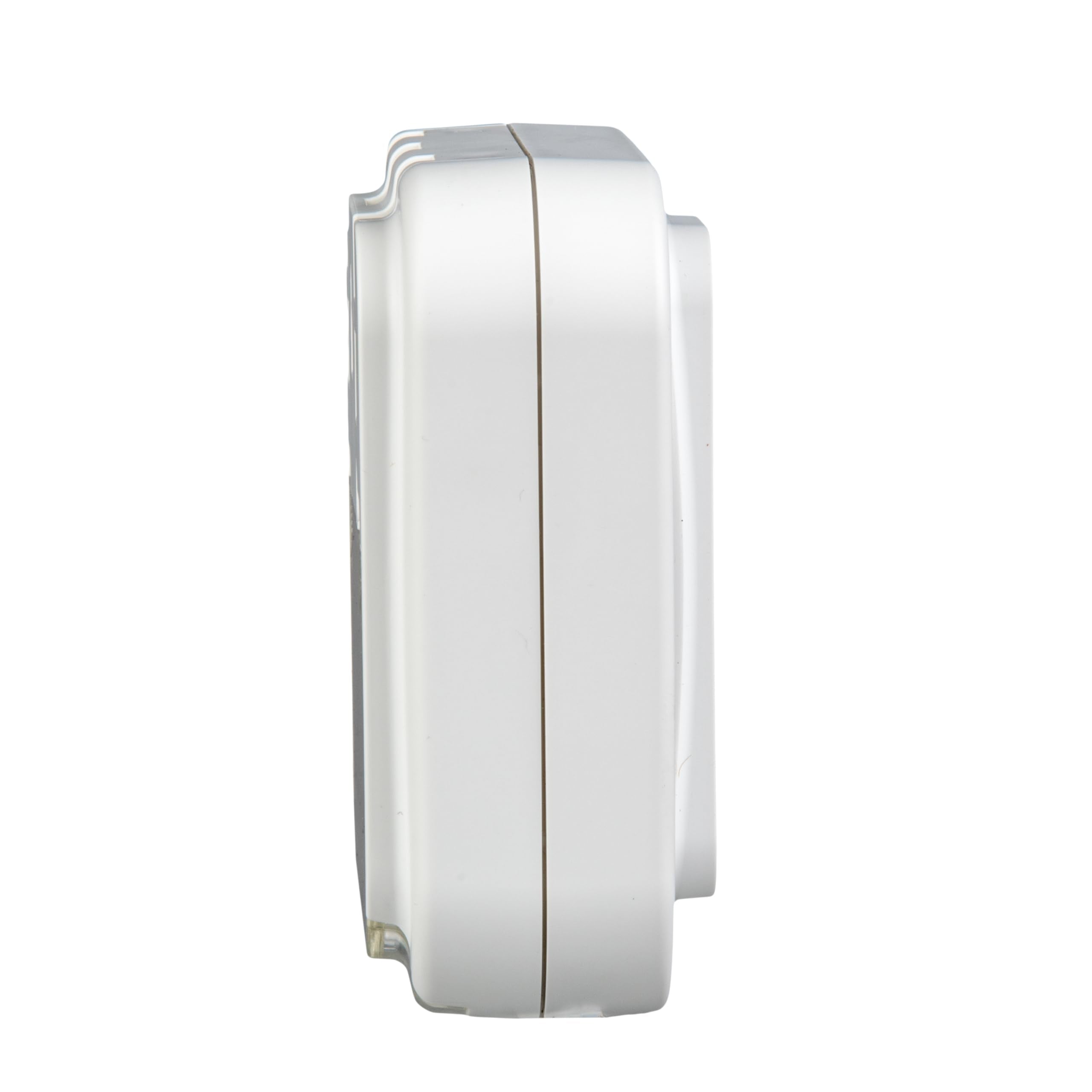 DeNova Detect voice alerts in English and Spanish warn about gas hazards.