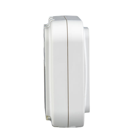 DeNova Detect voice alerts in English and Spanish warn about gas hazards.