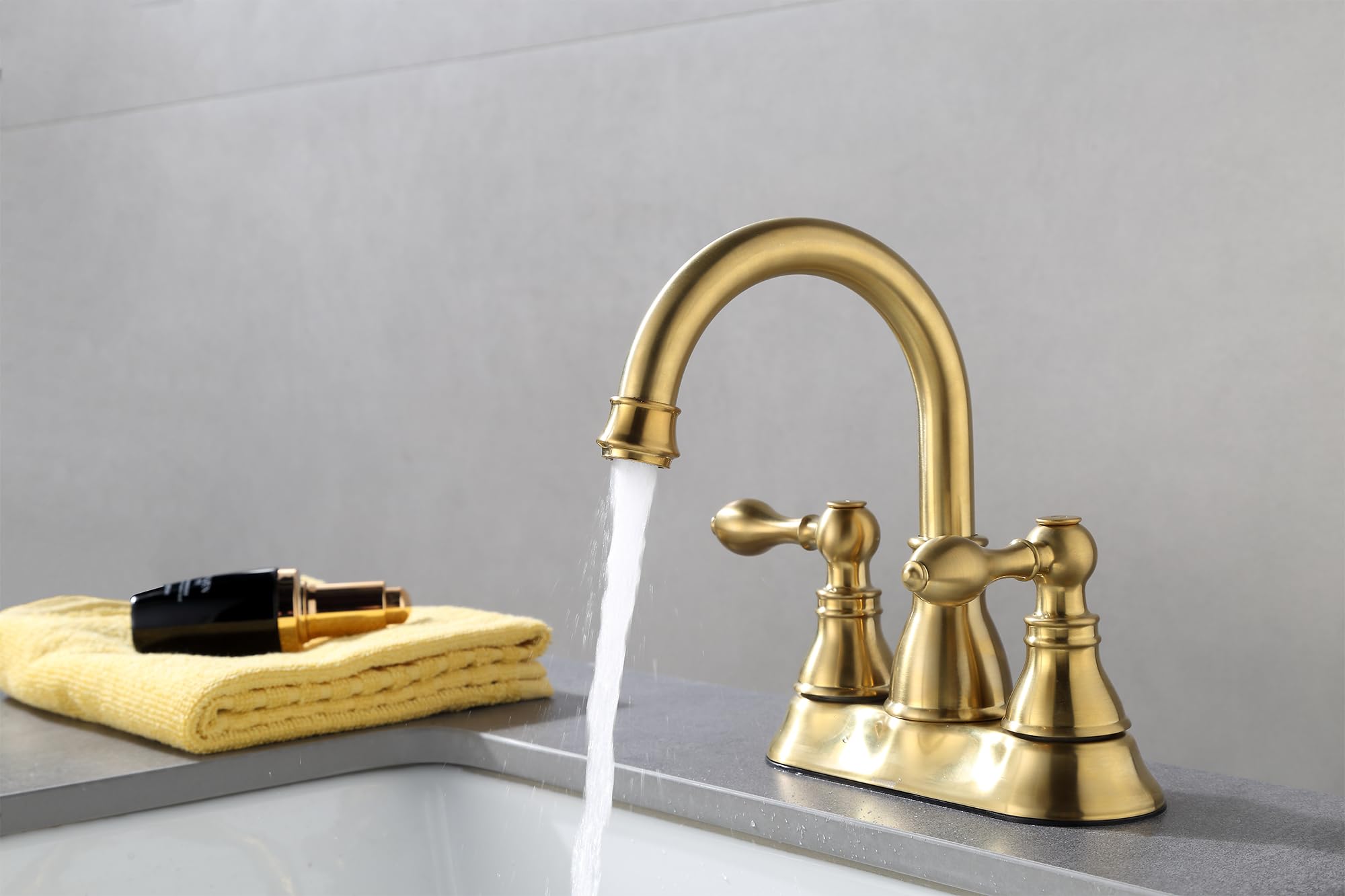 Derengge brushed gold faucet waterway uses lead-free stainless steel.