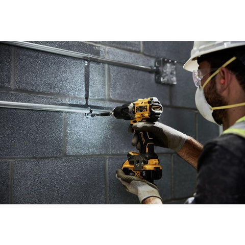 High retention with 1/2-in metal ratcheting chuck.