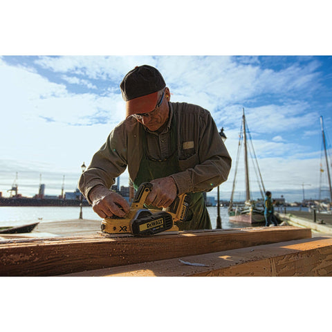 DEWALT 20V MAX Planer kickstand preventing gouges on work surfaces