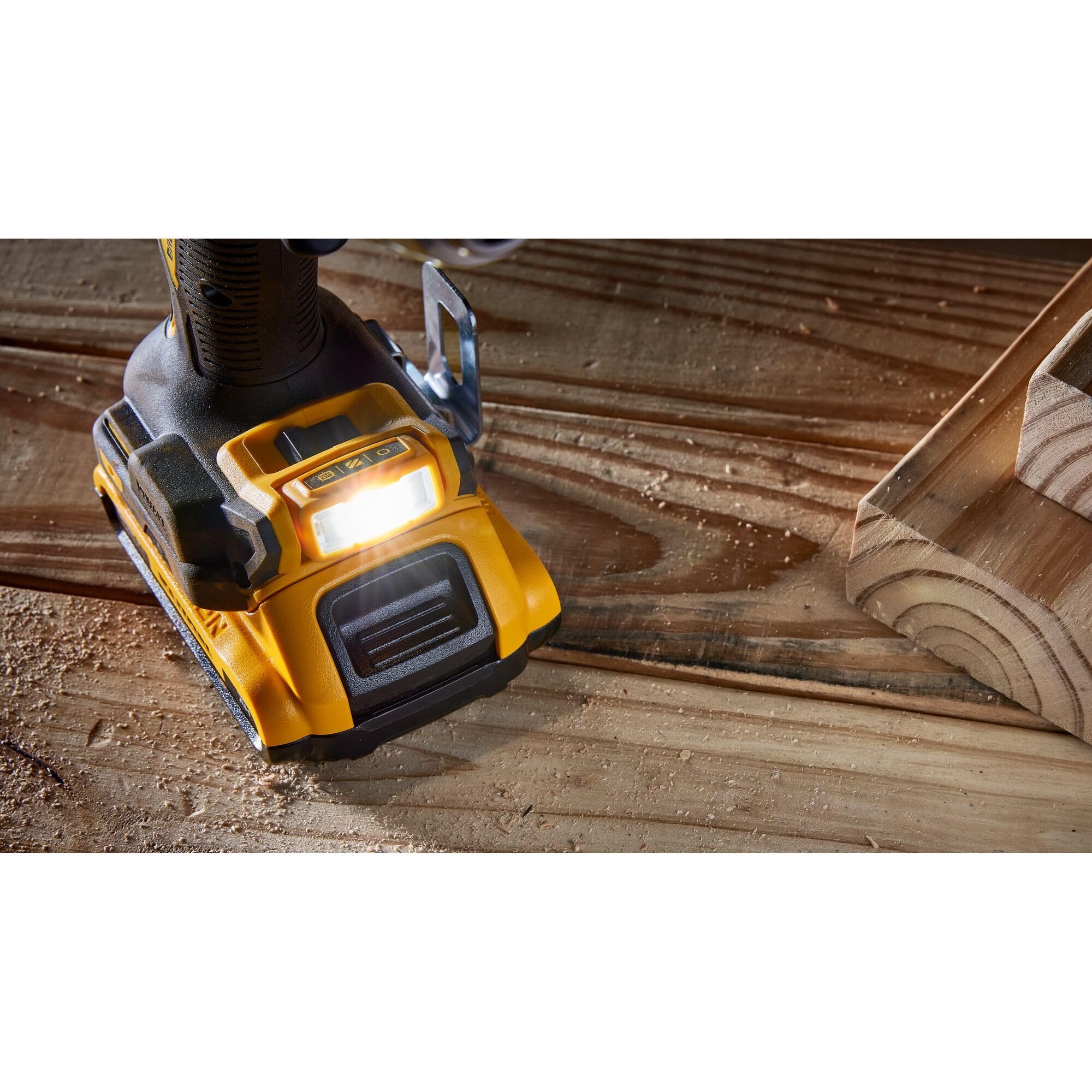 Two-speed transmission on the DCD800D2 provides control for drilling and fastening.