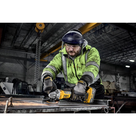 Ergonomic paddle switch on the DCG410VSB improves comfort during long use.