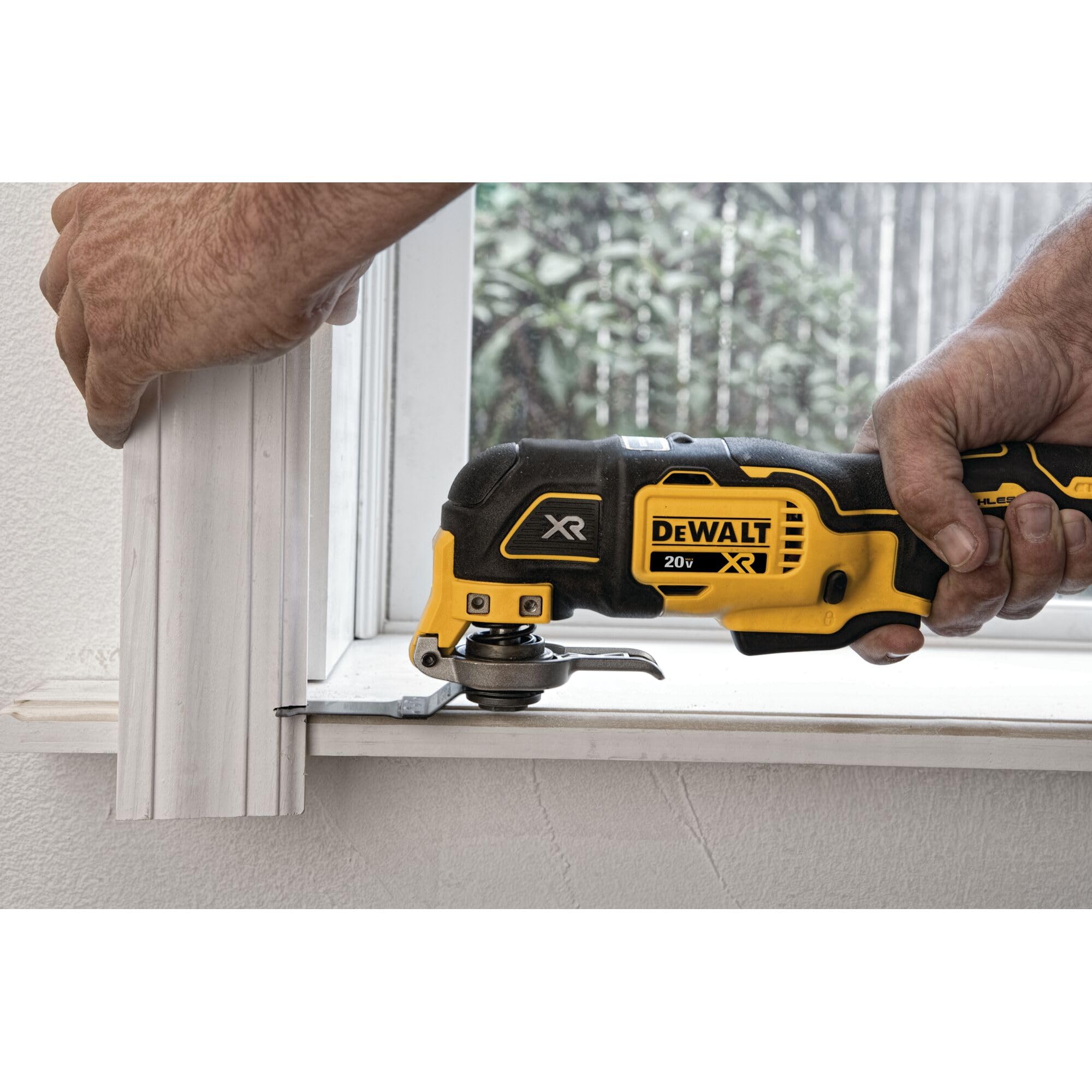 DEWALT DCS356B wood blade 1 ready for precise woodworking cuts.