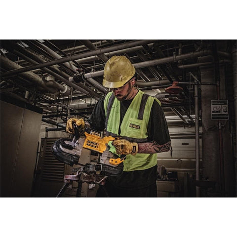 Integrated hang hook on the DCS374P2 keeps the saw ready without damage