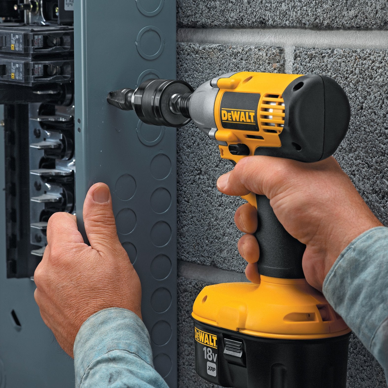 DEWALT drill chuck with all metal construction for durability