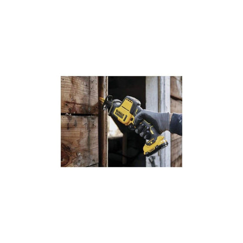 DEWALT DW4898 metal blade 6in 18tpi for precise metal cuts.