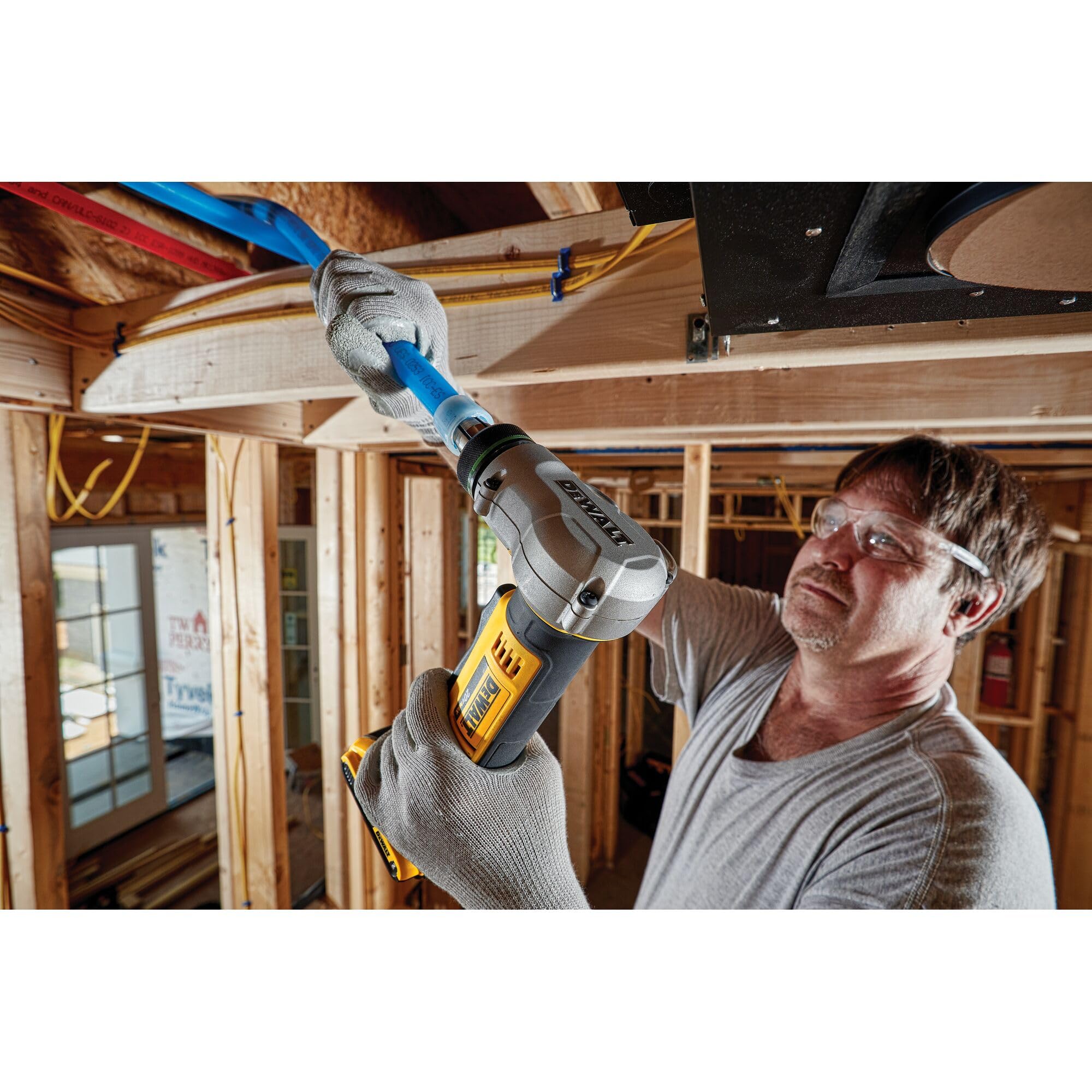 DEWALT cordless 20V MAX design offers mobility on job sites.